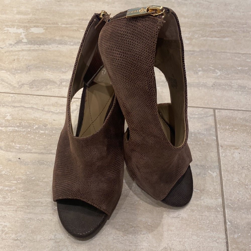 Isola heeled boots